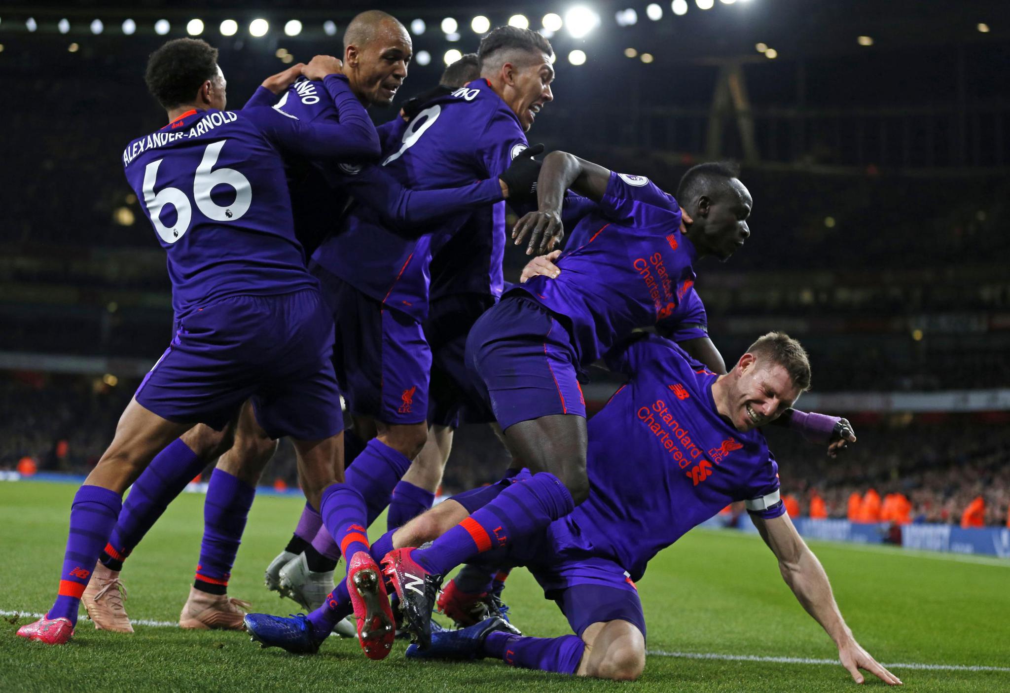 而更令人惊 而更令人惊